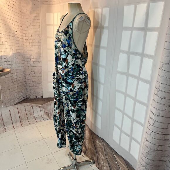 Free people movement hotshot jumper in evergreen print size medium - Picture 4 of 13